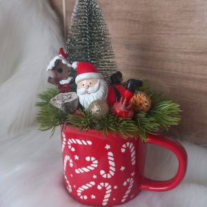 Poharas asztalidísz mikulás figurával